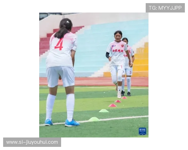 西藏农村学校足球比赛：培养未来球员的梦想与挑战